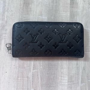 Black wallet